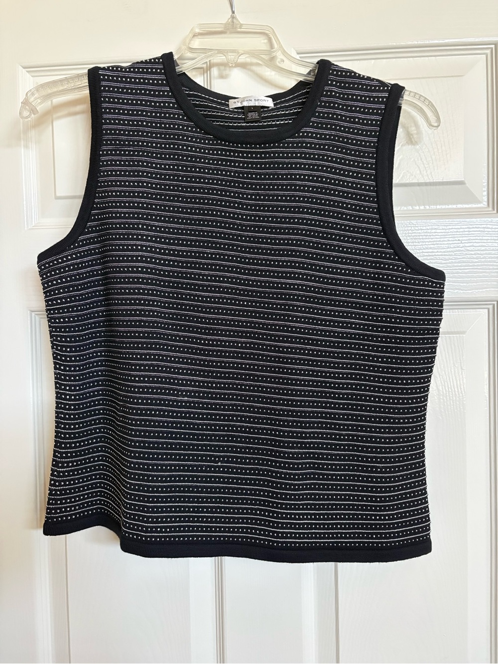 St John Sport Sleeveless Navy & White Knit Top Rayon and Wool Sz L